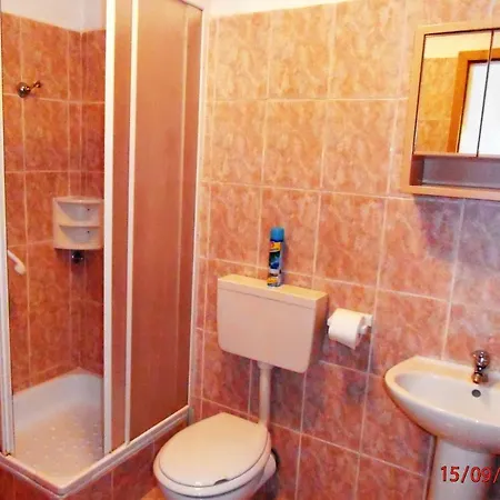 Pillar Apartment *
